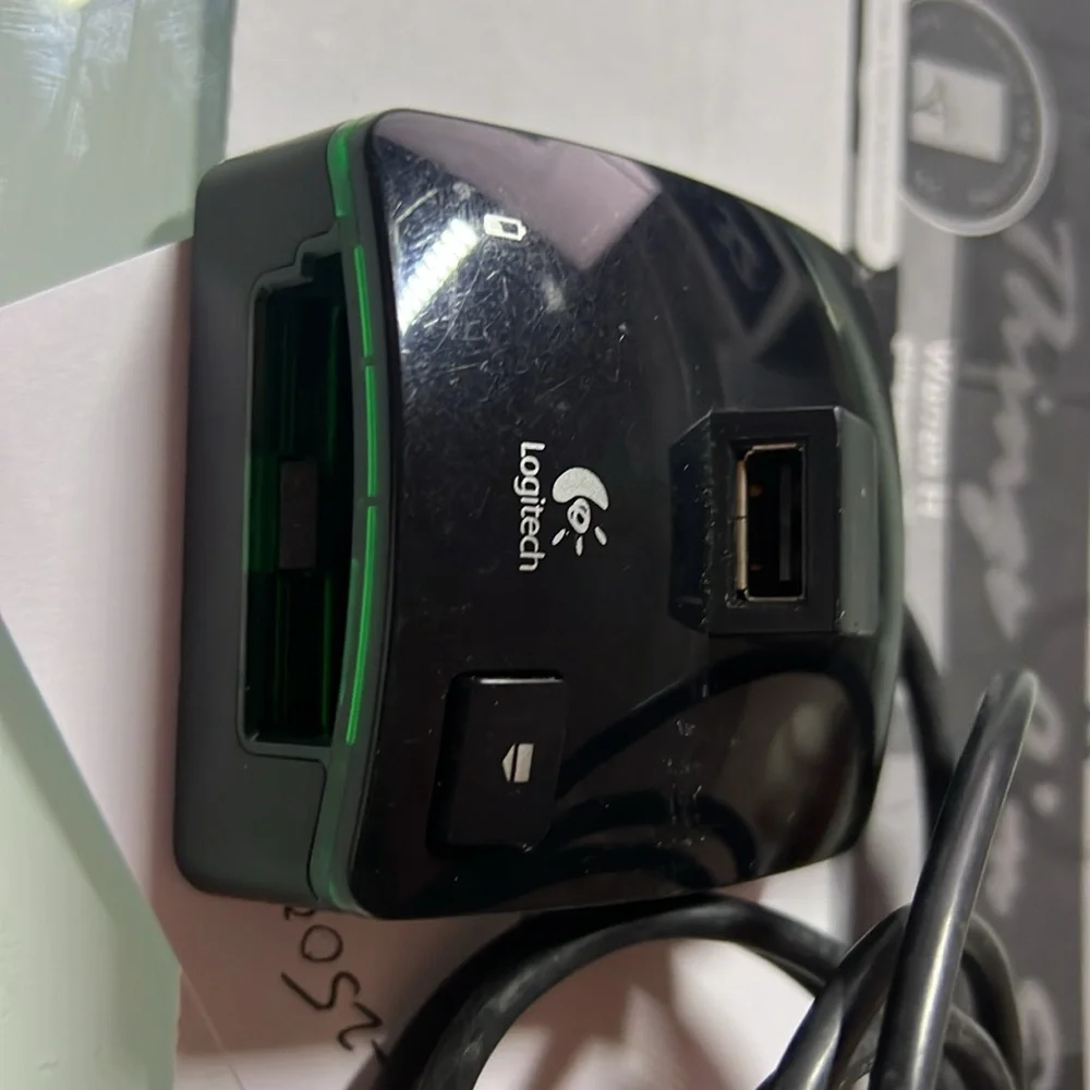 Logitech G7 Cordless Laser Mouse L-LH9 Charger Base (IL/RT6-15303-L-LH9-UA)